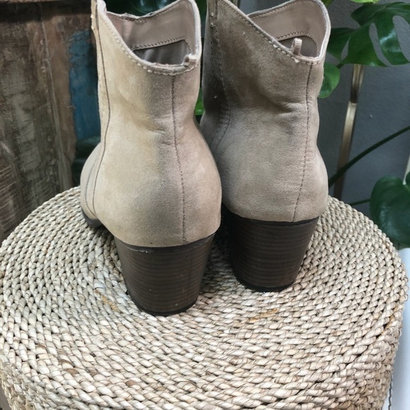 Carlos Santana Suede Booties - Picture 3 of 8